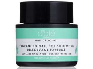 Nail polish remover: 20 of the best (6) Nail polish remover: 20 of the best (6)