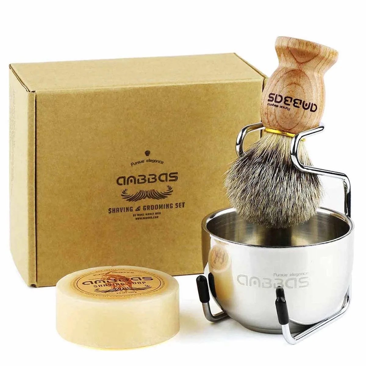 10 of the Best Shaving Brushes For A Perfect Shave | Dapper Confidential (4) 10 of the Best Shaving Brushes For A Perfect Shave | Dapper Confidential (4)